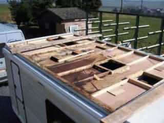 réparation toit campingcar